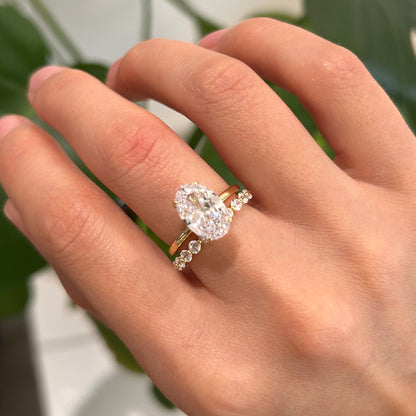 LumiVow™ - Oval Halo Ring Set