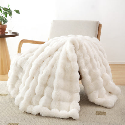 CloudLuxe™ - Plush Throw Blanket