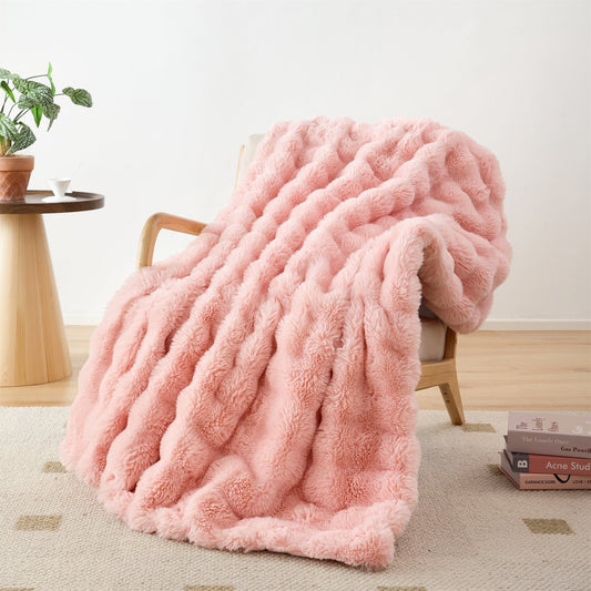 CloudLuxe™ - Plush Throw Blanket