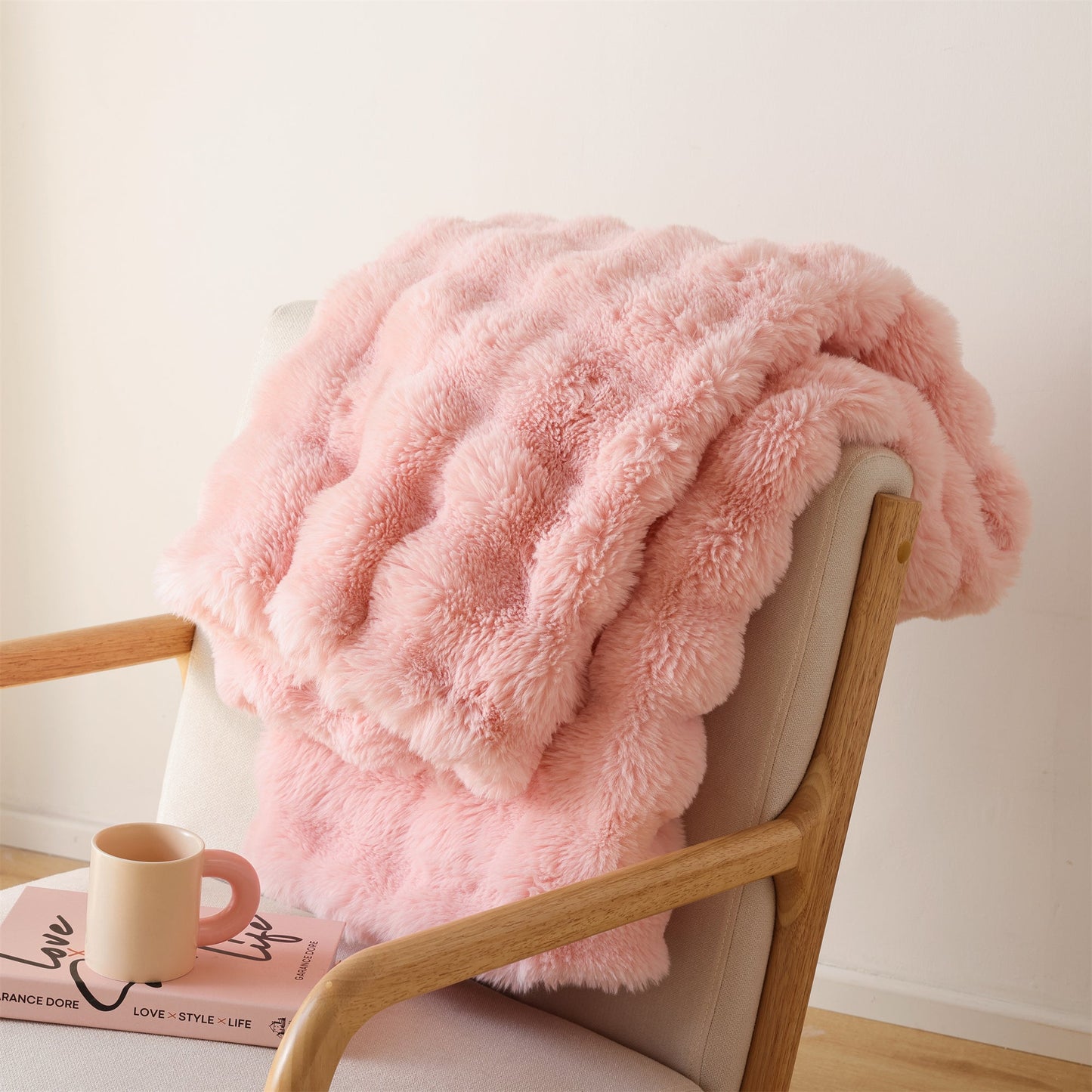 CloudLuxe™ - Plush Throw Blanket