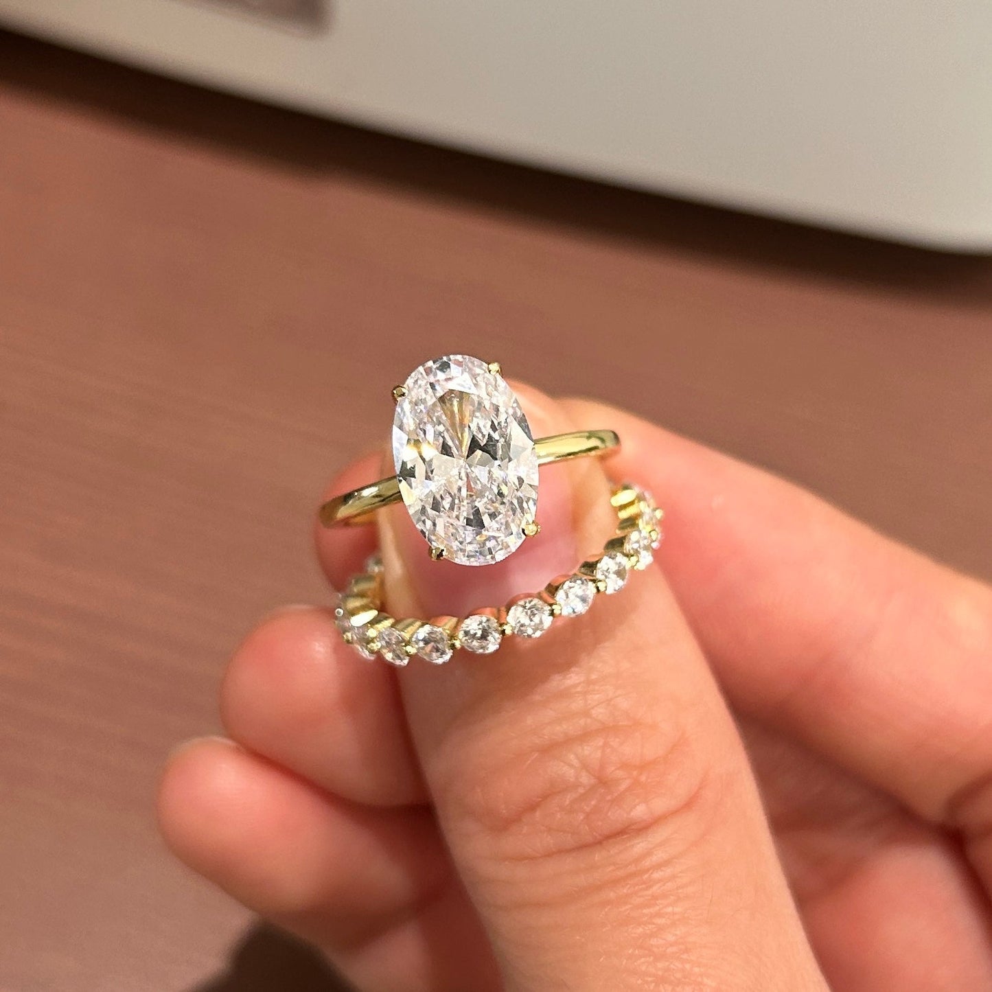 LumiVow™ - Oval Halo Ring Set