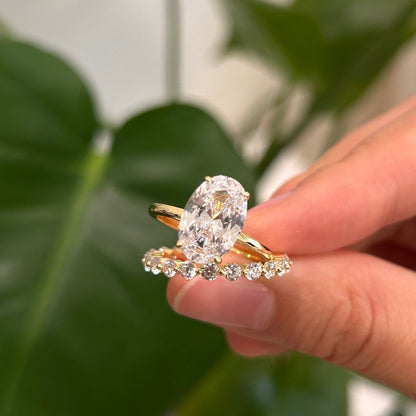 LumiVow™ - Oval Halo Ring Set